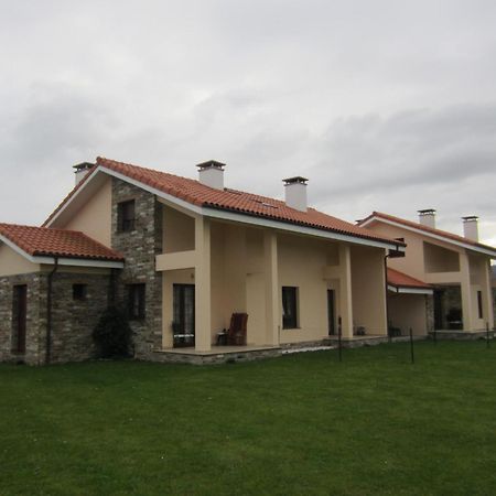 Apartamentos El Regueirin 2 Овиньяна Экстерьер фото